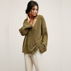 Free people • la brea vneck oversized ribbed sweater